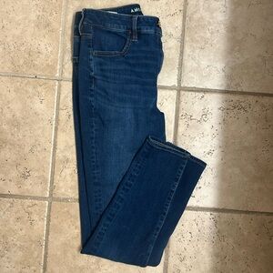 American Eagle super high rise skinny jeans size 8
